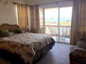 Hillside Apartments Кингстаун Екстериор снимка